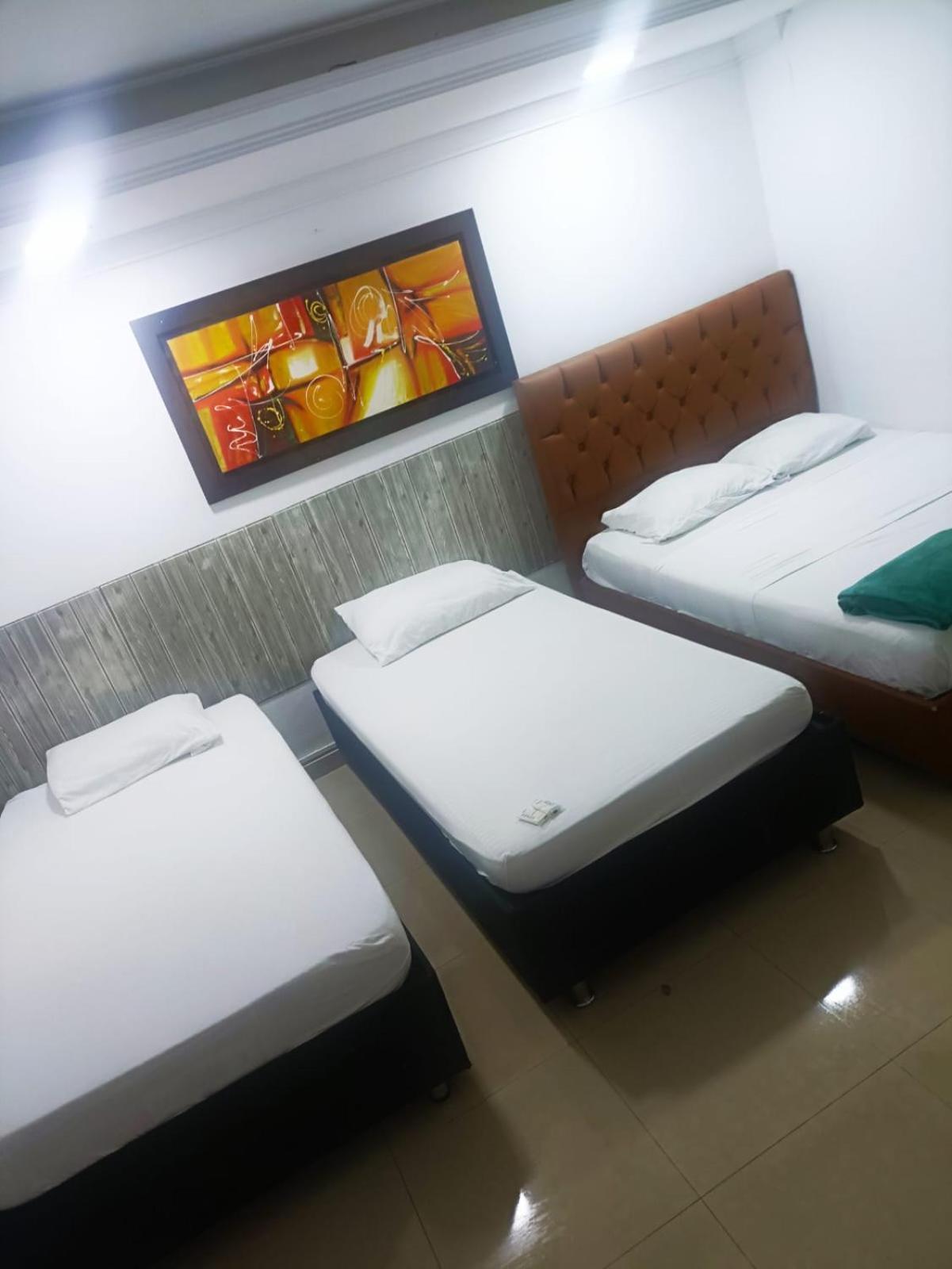 Hotel Suite Imperial 72 バランキージャ エクステリア 写真