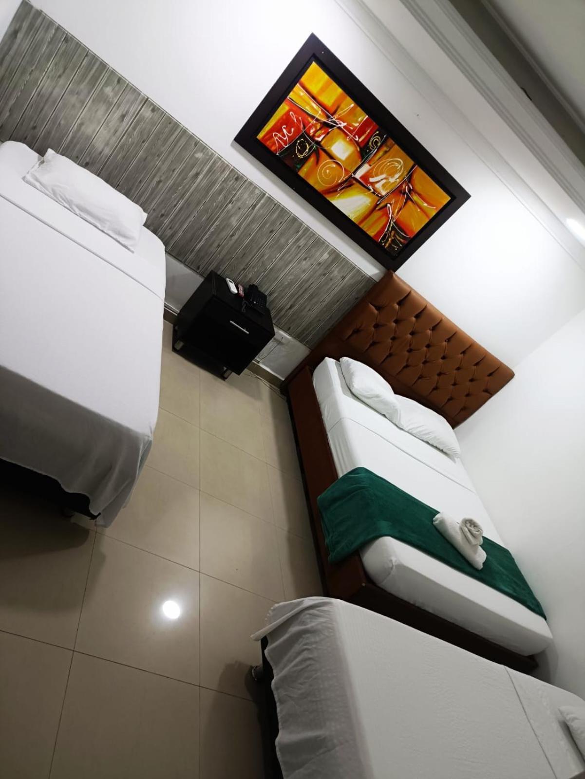 Hotel Suite Imperial 72 バランキージャ エクステリア 写真