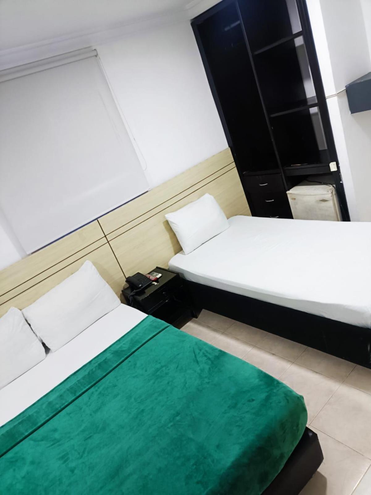 Hotel Suite Imperial 72 バランキージャ エクステリア 写真
